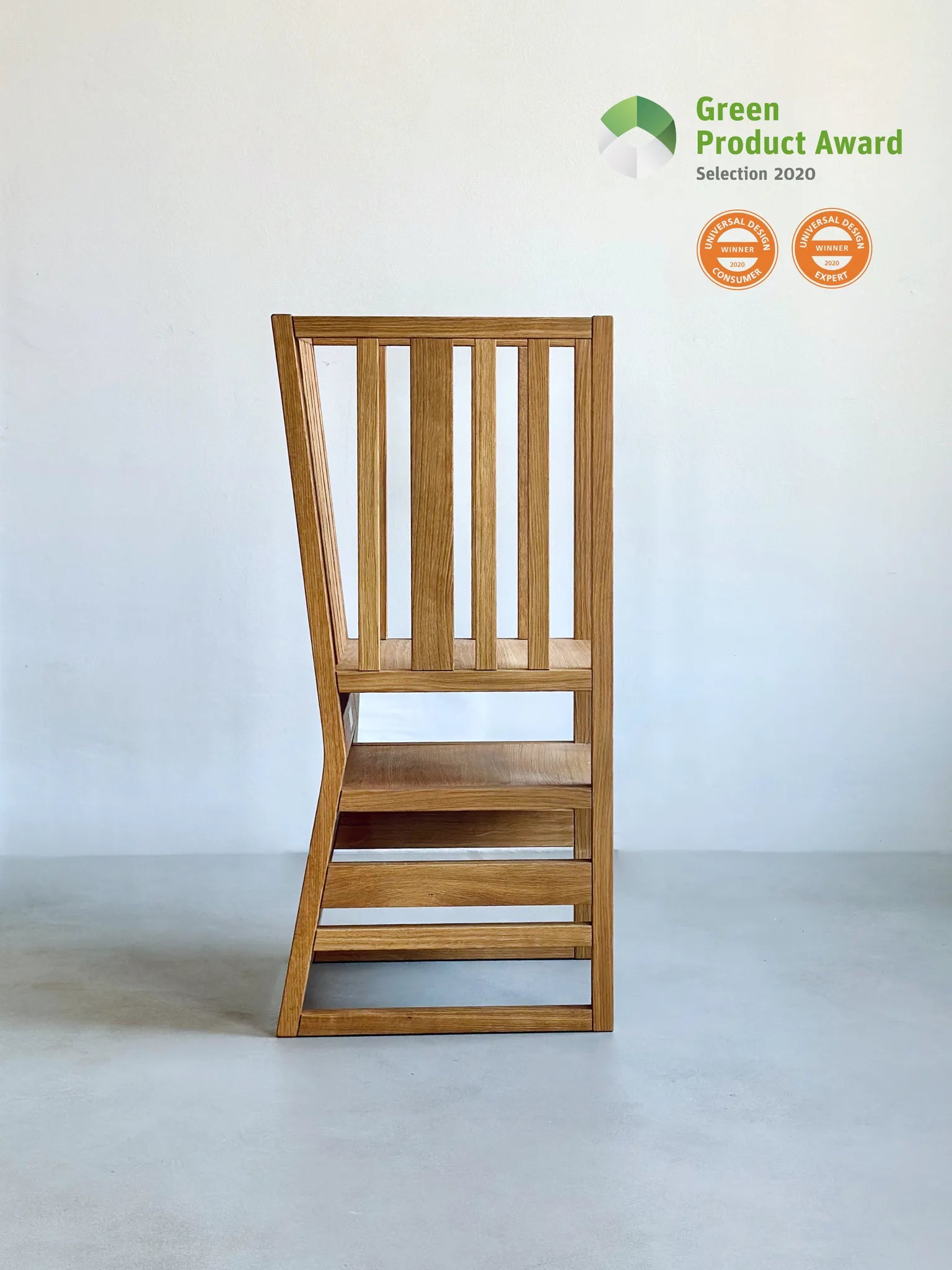 Lernturm Basic aus Eichenholz: Ausgezeichnet mit dem Green Product Award und Universal Design Award